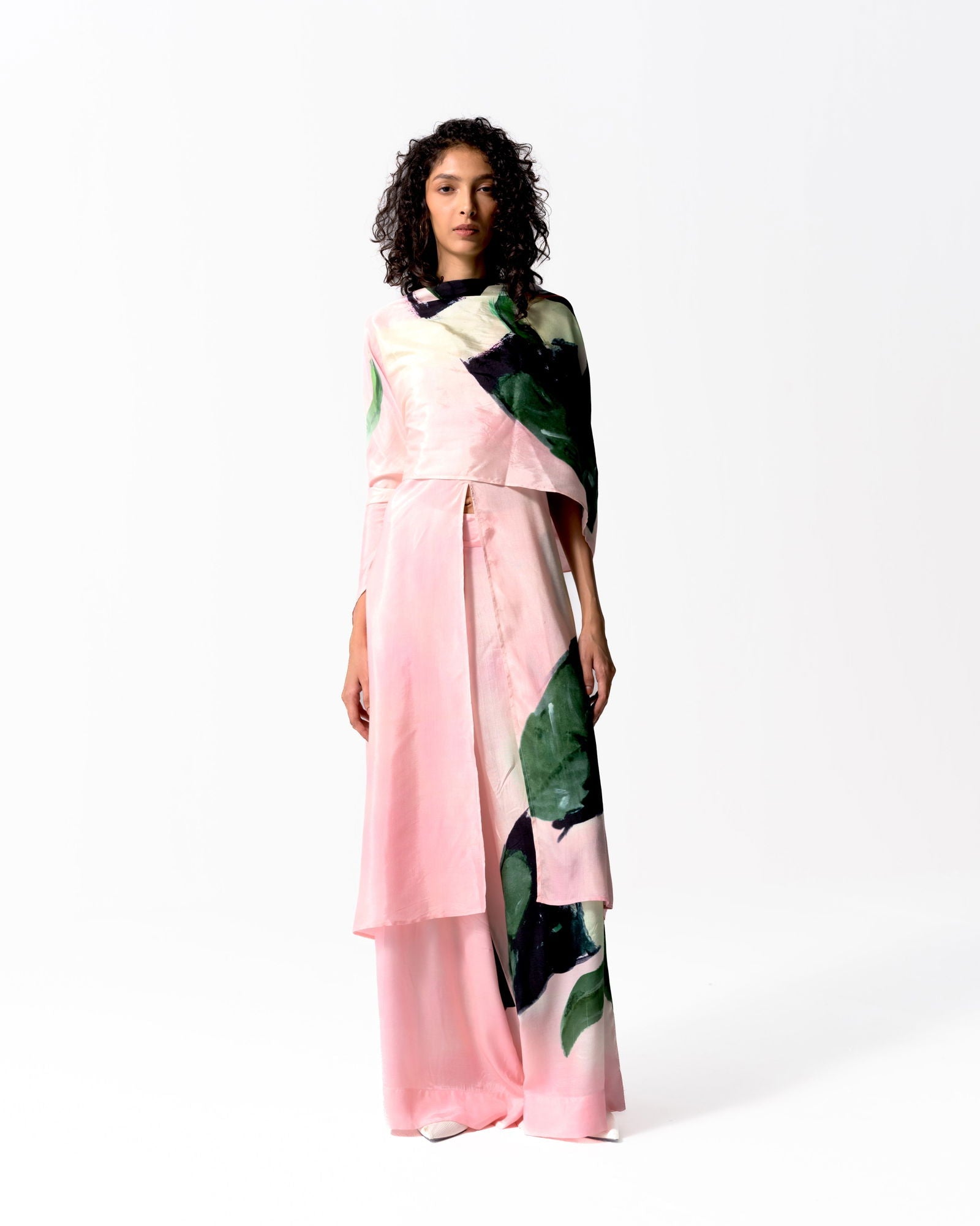 Bud Aline Kurta (Silk) - OFRIDA INDIA