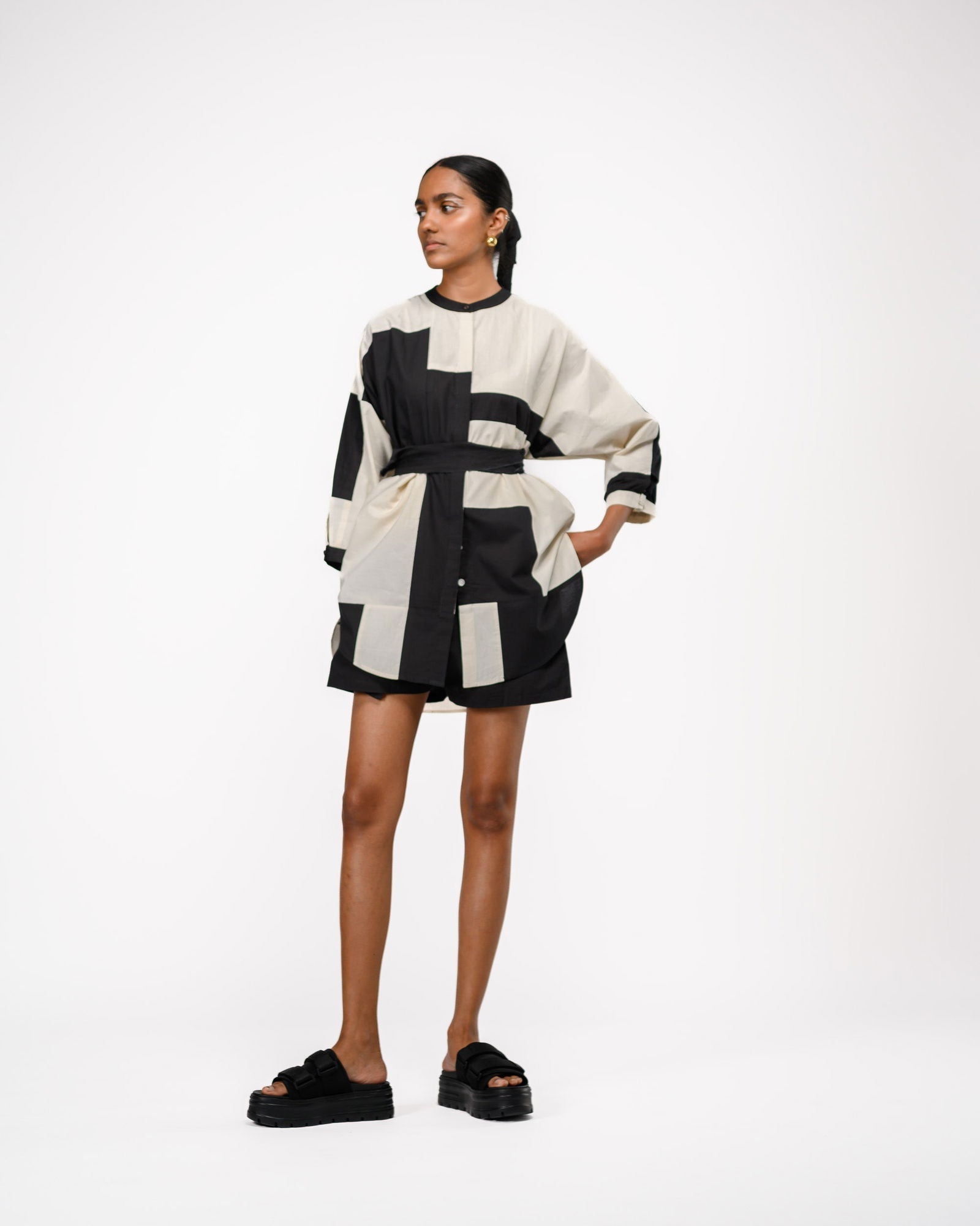 Geo BW Shirt - OFRIDA INDIA